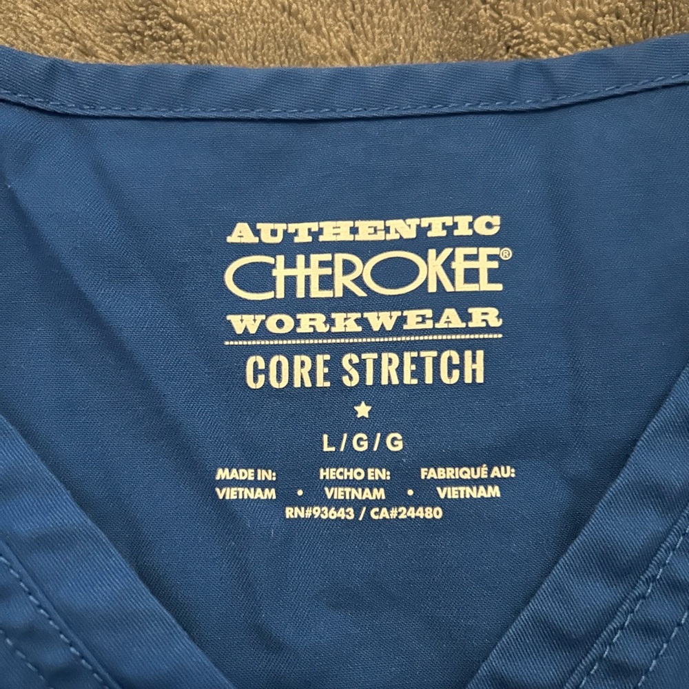 Cherokee Classic Navy Scrub Top - Picture 3 of 3